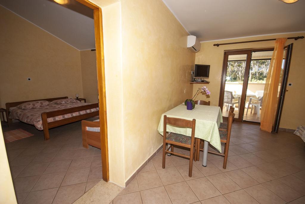 Guesthouse Villa Lena Premantura Chambre photo