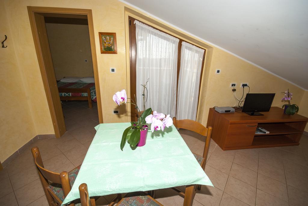 Guesthouse Villa Lena Premantura Chambre photo