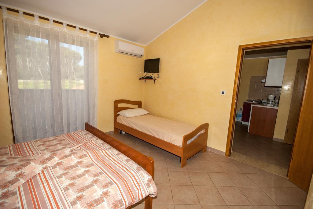 Guesthouse Villa Lena Premantura Chambre photo