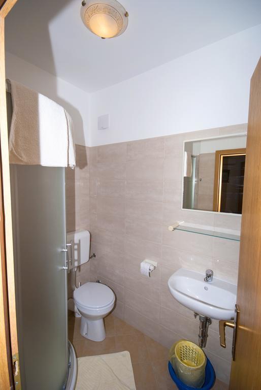 Guesthouse Villa Lena Premantura Chambre photo