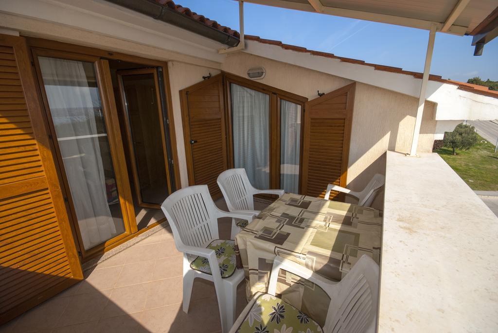 Guesthouse Villa Lena Premantura Chambre photo